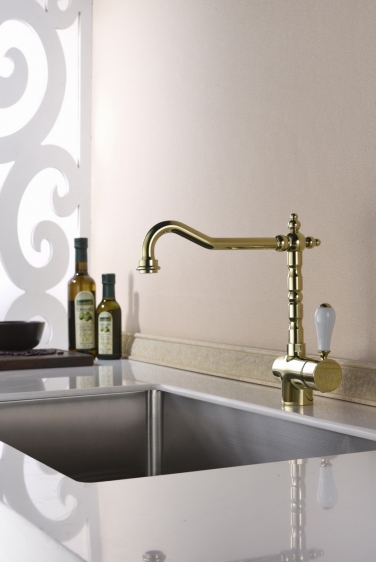 Blue Water Sycylia rubinetto da cucina verticale oro/oro antico 5901730615630