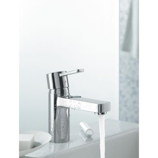 Set rubinetto per vasca e doccia Kludi Zenta 351010538, rubinetto per lavabo Kludi Zenta 382500575