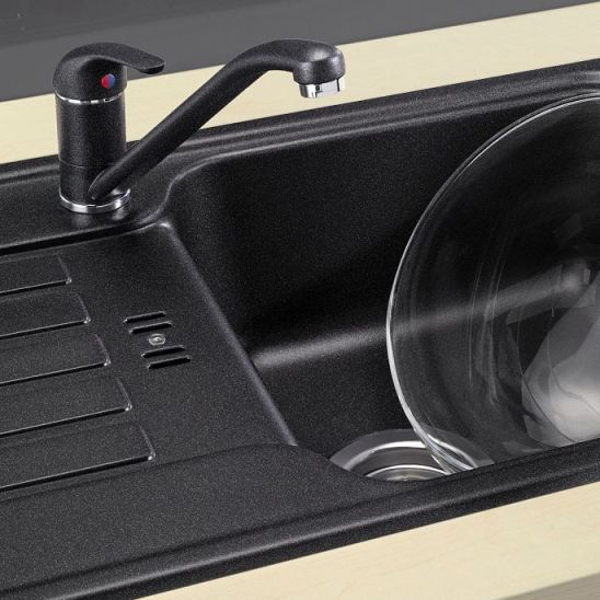 Set lavello in granito Blanco Favos 45 S 516617, rubinetto da cucina Hagser Emma HGR30000035