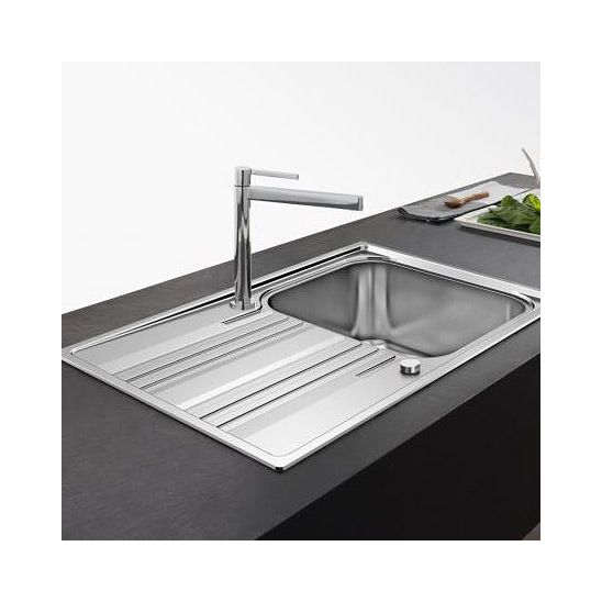Set rubinetto da cucina Oltens Borga 35207100, lavello in acciaio Franke Smart 101.0356.723