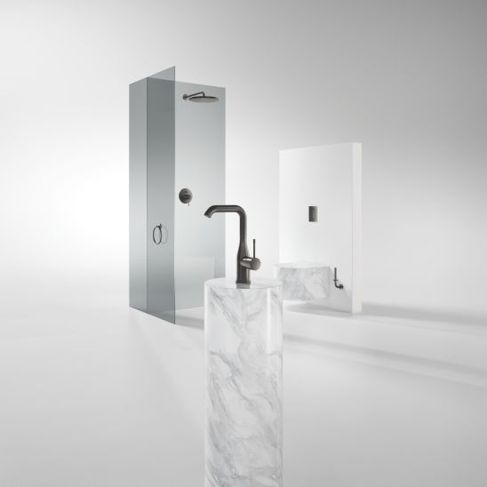 Set soffione doccia con braccio Grohe Rainshower 26066AL0, rubinetto per vasca e doccia Grohe Essence 24058AL1, 26574AL0, 27057AL0, 35600000, 27074AL0, 28362A00