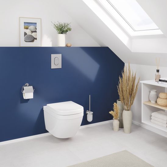 Set modulo di installazione con placca di comando e guarnizione Grohe Solido 39930000, vaso WC con copriwater a discesa lenta Grohe Bau Ceramic 39899000