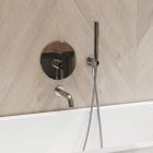 Set rubinetto per vasca e doccia Oltens Katla 34600100, soffione doccia Oltens Regna 37009100, 39403100, 39100100, 37109100, 39304100, 37200100