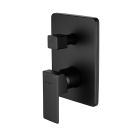 Set rubinetto per vasca e doccia Hagser Ulva HGR13000034, soffione doccia Hagser Ella HGR28000037, HGR29000037, HGR26000037, HGR24000037, HGR31000037