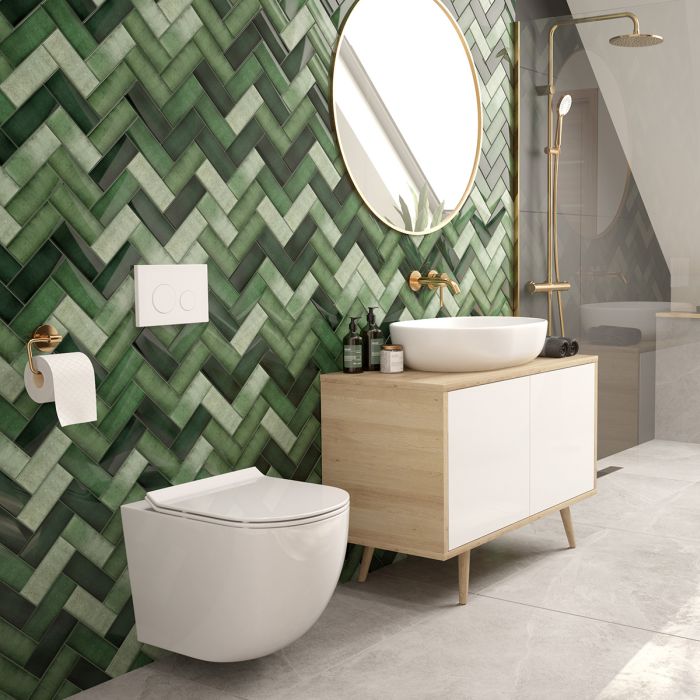 Oro e verde in bagno
