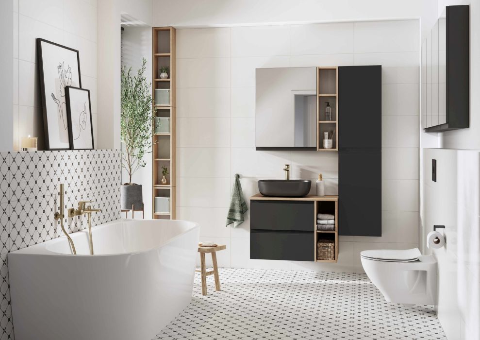 Moderno bagno bianco con elementi antracite